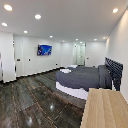 Estudio Recien Reformado En Hotel 1 Linea Playa Torremolinos Exteriér fotografie