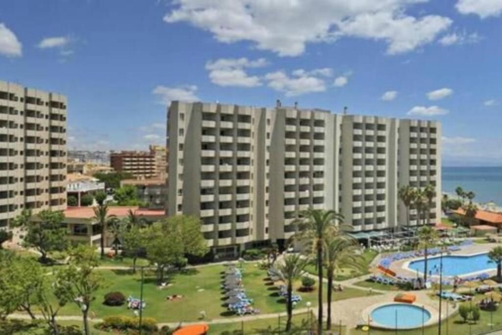 Estudio Recien Reformado En Hotel 1 Linea Playa Torremolinos Exteriér fotografie
