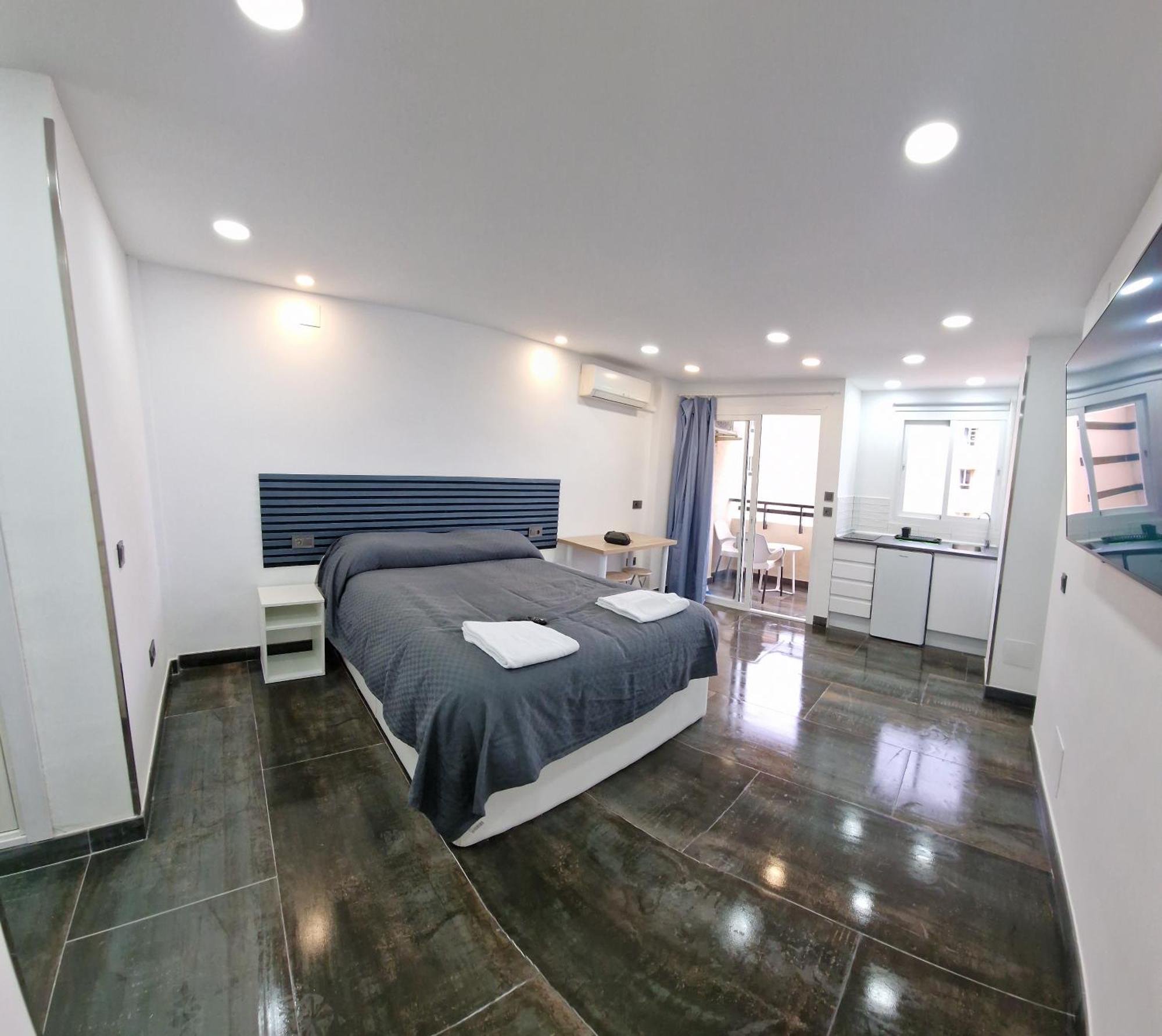 Estudio Recien Reformado En Hotel 1 Linea Playa Torremolinos Exteriér fotografie